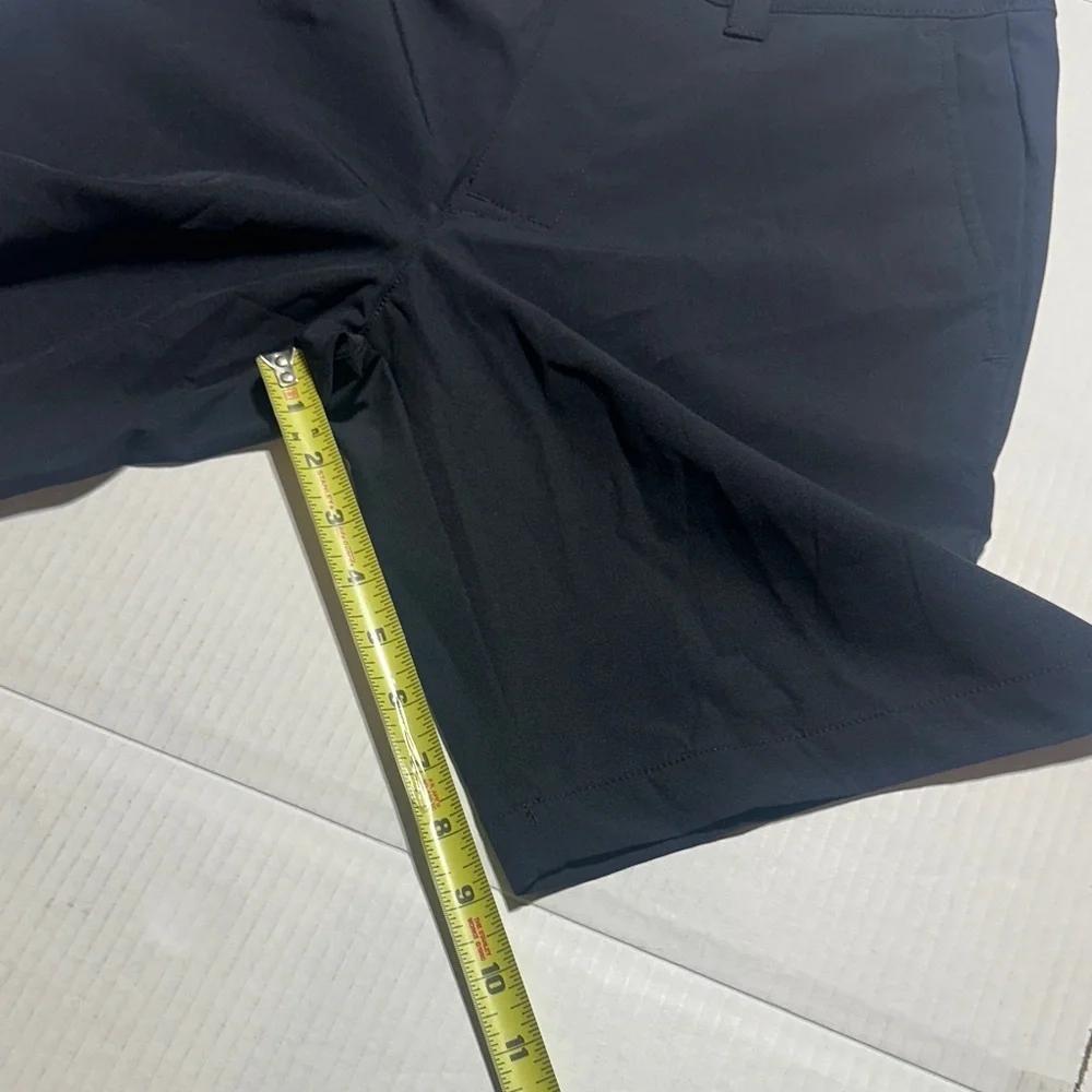 NWT Banana Republic black comfort flat Shorts comfort waist pockets and zipper